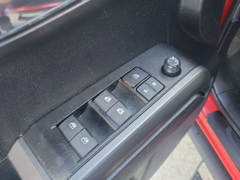 Certified 2023 Toyota Tacoma TRD Off-Road image 12