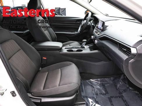 Used 2024 Nissan Altima 2.5 S FWD image 23