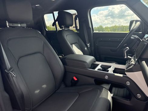 New 2026 Land Rover Defender 110 X-Dynamic SE AWD/4WD image 15