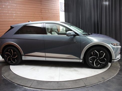 Used 2024 Hyundai Ioniq 5 Limited image 64