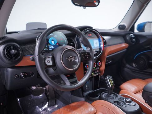 Used 2023 MINI Cooper SE image 6