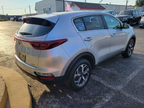 Used 2022 Kia Sportage LX AWD/4WD image 27