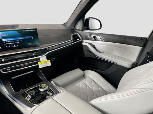 New 2026 BMW X5 xDrive50e AWD/4WD image 50