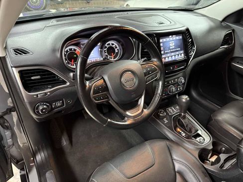 Used 2020 Jeep Cherokee Limited AWD/4WD image 9