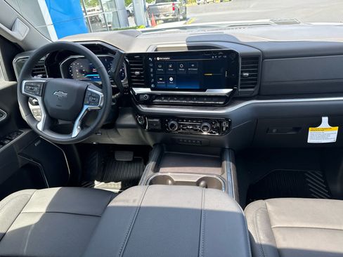 New 2026 Chevrolet Silverado 3500 LTZ w/ LTZ Plus Package AWD/4WD image 6