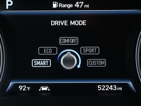 Used 2021 Genesis G70 3.3T RWD image 40
