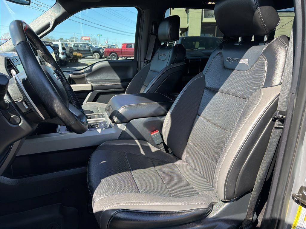 Used 2020 Ford F150 Raptor w/ Equipment Group 802A Luxury AWD/4WD image 28