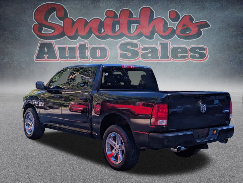 Used 2015 RAM 1500 Express AWD/4WD image 4
