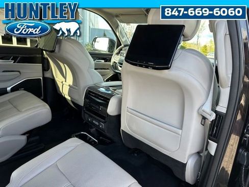 Used 2022 Jeep Wagoneer Series III w/ Convenience Group I AWD/4WD image 12