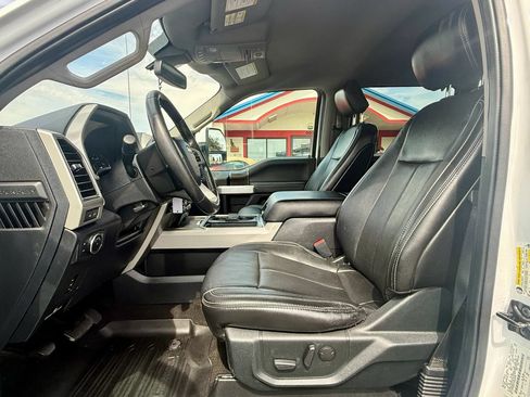 Used 2020 Ford F250 Lariat w/ Lariat Value Package AWD/4WD image 9