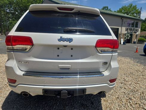 Used 2017 Jeep Grand Cherokee Overland AWD/4WD image 7