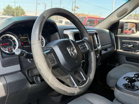 Used 2017 RAM 1500 Classic SLT AWD/4WD image 9
