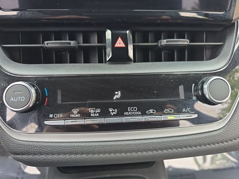 Used 2023 Toyota Corolla SE FWD image 23