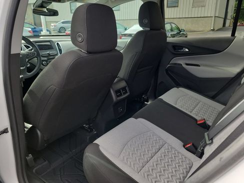 Used 2024 Chevrolet Equinox LS w/ LS Convenience Package FWD image 16