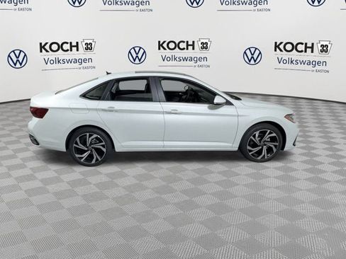 New 2026 Volkswagen Jetta SEL image 2