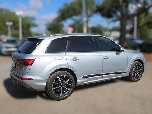Used 2023 Audi Q7 3.0T Premium Plus w/ Premium Plus Package AWD/4WD image 6