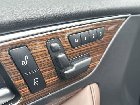 Used 2018 INFINITI QX30 AWD w/ Cafe Teak Theme Package image 13