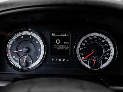 Used 2022 RAM 1500 Classic SLT RWD image 26