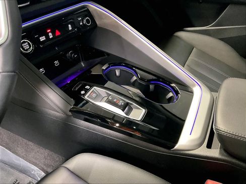 Certified 2025 Audi Q5 Premium Plus w/ Premium Plus AWD/4WD image 17