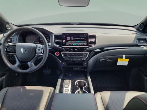 Certified 2026 Honda Ridgeline Black Edition image 12
