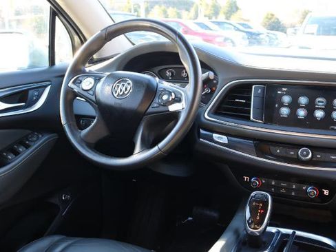 Used 2019 Buick Enclave Essence image 20