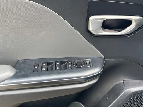 Used 2025 Kia K4 FWD image 27