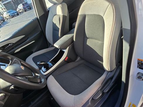 Used 2020 Chevrolet Bolt LT image 24