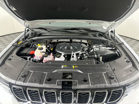 Used 2022 Jeep Grand Cherokee Limited 4xe AWD/4WD image 34