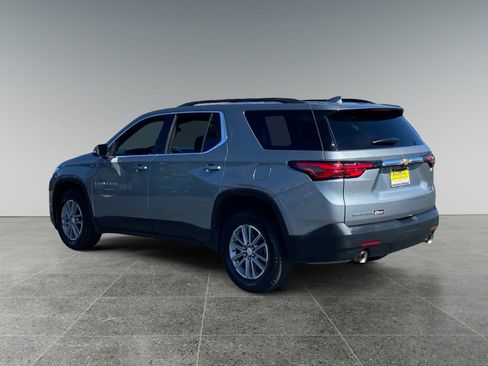 Used 2023 Chevrolet Traverse LT FWD image 3