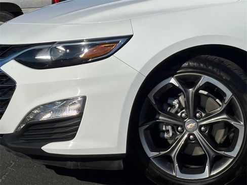 Certified 2023 Chevrolet Malibu LT image 3