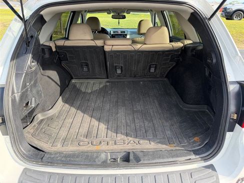 Used 2016 Subaru Outback 2.5i Limited image 13