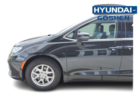 Used 2023 Chrysler Pacifica Touring-L FWD image 5