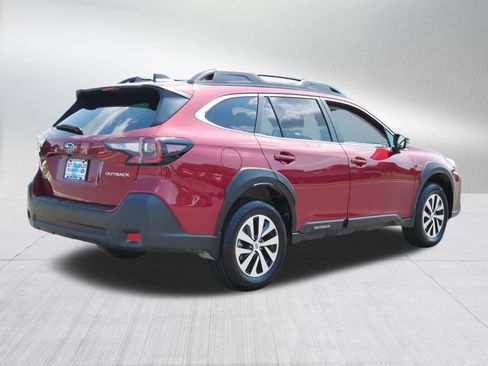 Certified 2025 Subaru Outback Premium AWD/4WD image 7