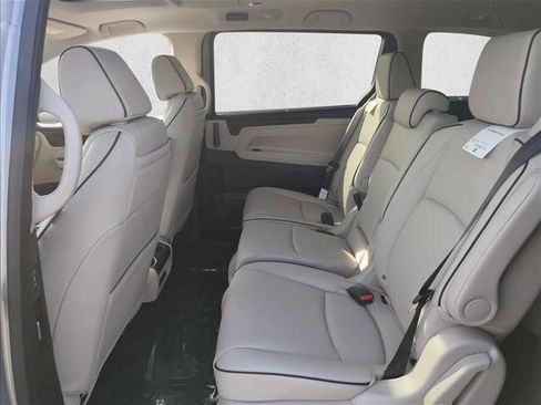New 2026 Honda Odyssey Touring image 15