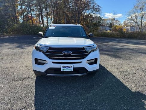 Certified 2022 Ford Explorer XLT w/ Equipment Group 202A AWD/4WD image 8