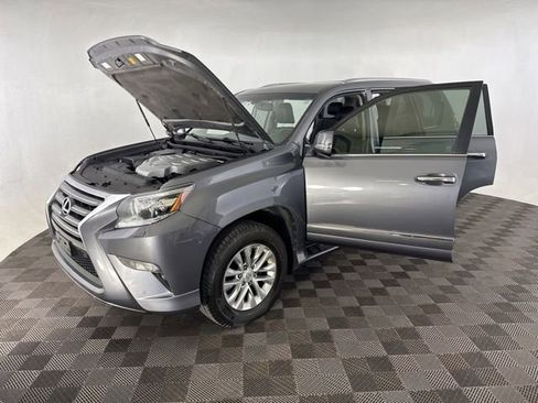 Used 2015 Lexus GX 460 w/ Premium Package AWD/4WD image 11
