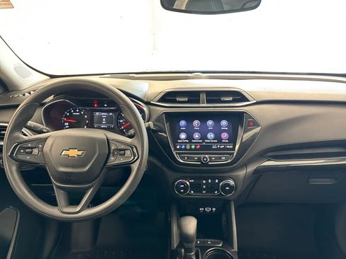Used 2022 Chevrolet TrailBlazer LT w/ Convenience Package FWD image 18