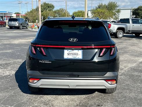 Used 2025 Hyundai Tucson Limited image 6