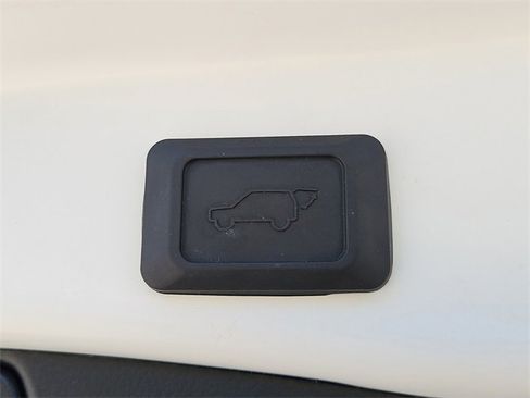 Used 2024 Toyota RAV4 XLE image 8