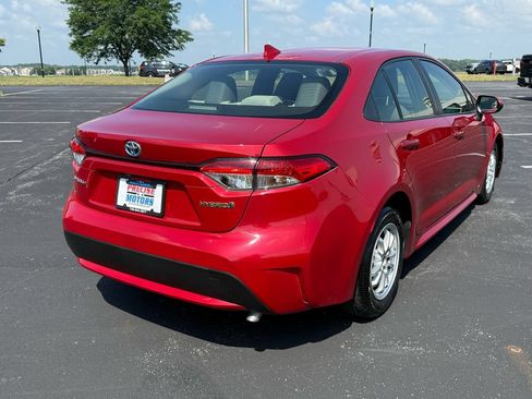 Used 2021 Toyota Corolla LE FWD image 5