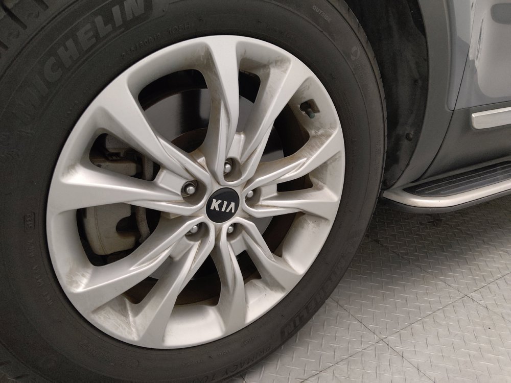 Used 2021 Kia Telluride LX AWD/4WD image 31