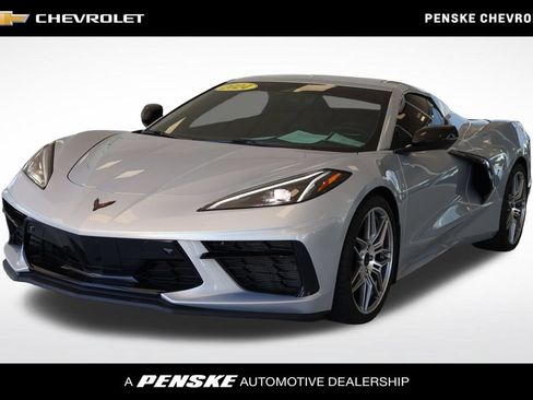 Used 2024 Chevrolet Corvette Stingray Preferred Conv w/ Battery Protection Package RWD image 1