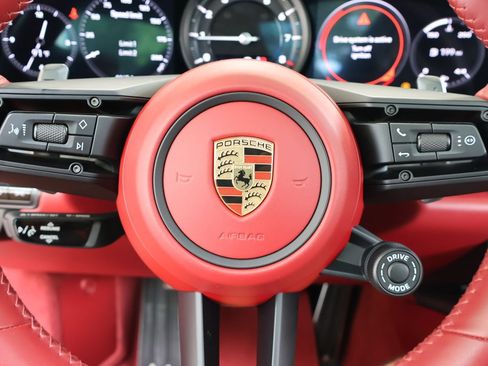 Used 2021 Porsche 911 Carrera 4S AWD/4WD image 20