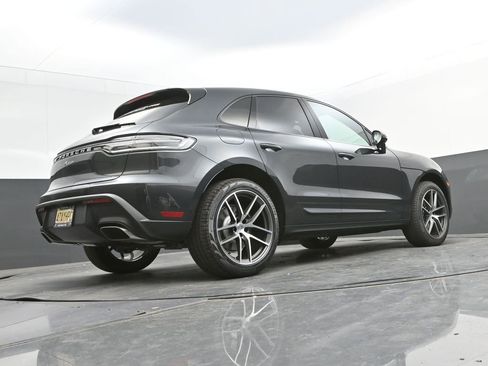 New 2025 Porsche Macan image 40