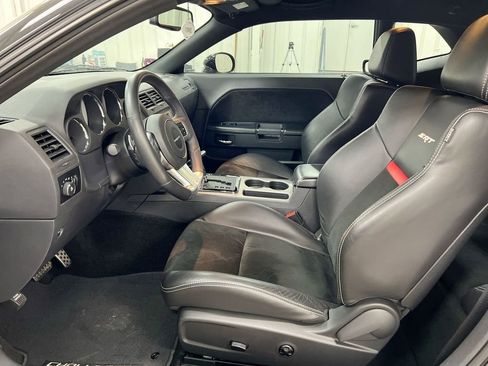 Used 2013 Dodge Challenger SRT8 RWD image 17