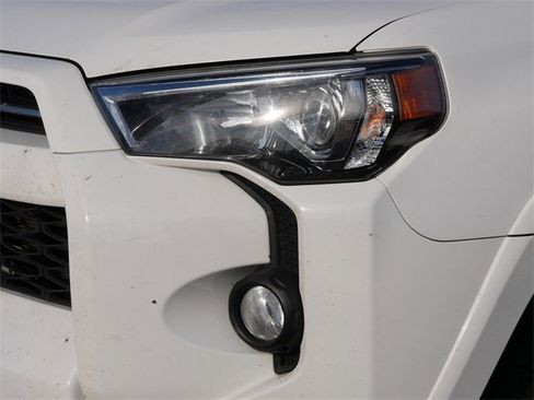 Used 2020 Toyota 4Runner Limited image 10
