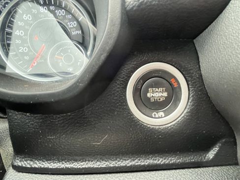 Used 2021 RAM 1500 Big Horn AWD/4WD image 19