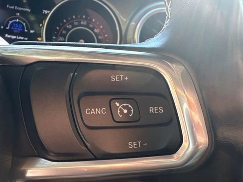 Used 2022 Jeep Gladiator Overland AWD/4WD image 27
