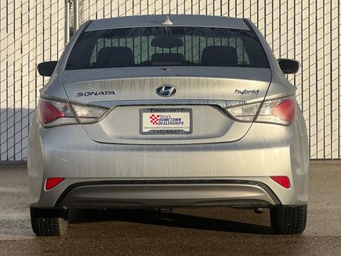 Used 2013 Hyundai Sonata Hybrid image 5