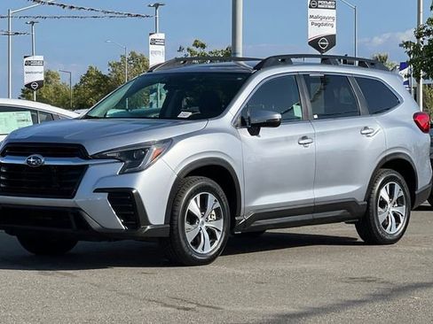Used 2023 Subaru Ascent Premium AWD/4WD image 8